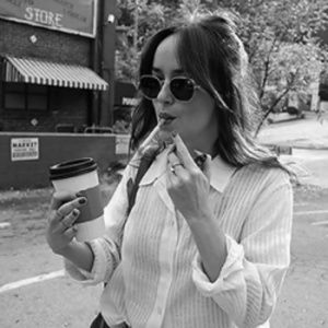 Meet your Posher, Ana maria